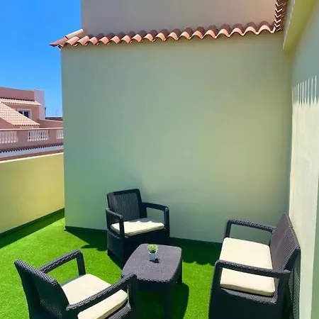 Modern Duplex Penthouse 아파트 La Listada